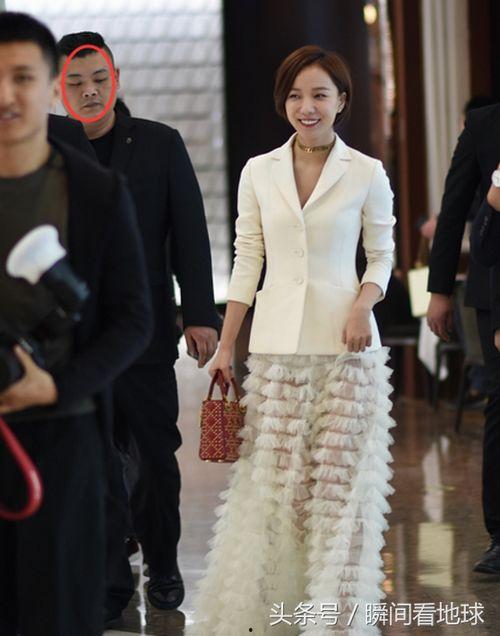 女明星主动钩引保镖,一场意外的浪漫邂逅